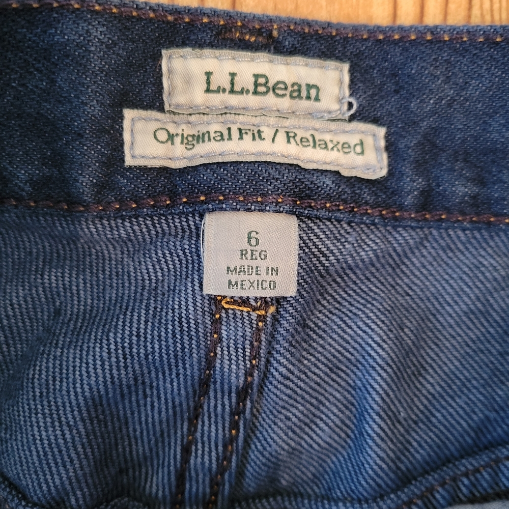 LL Bean Womens Original Fit Relaxed Dark Wash Jeans Size 6 Mom Jeans - Picture 5 of 11